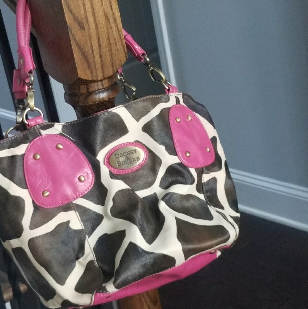 Pink Giraffe Print Shoulder Bag